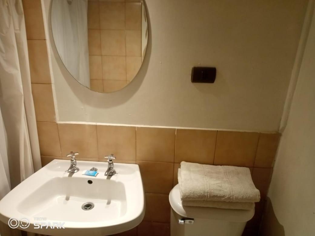 לוס אנדס Motel Zava מראה חיצוני תמונה